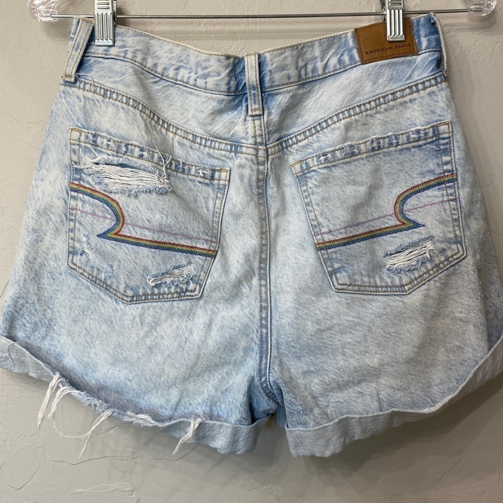 American Eagle mom short rainbow pocket  distressed denim size 4.